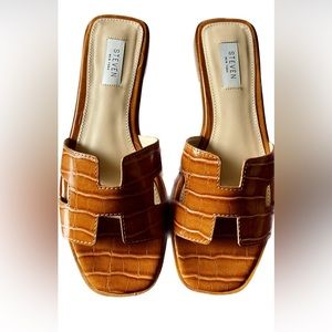 Steve Madden Hadyn slide